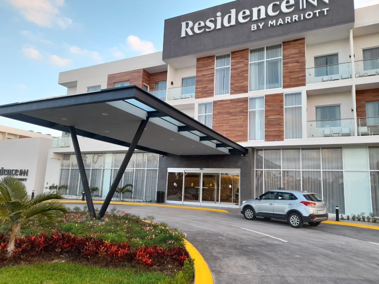 Residence Inn By Marriott Cancun Hotel Zone Exterior foto